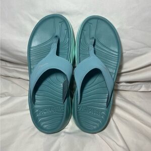 Hoka One One Recovery Flip Flop Sandals M 7 W 9